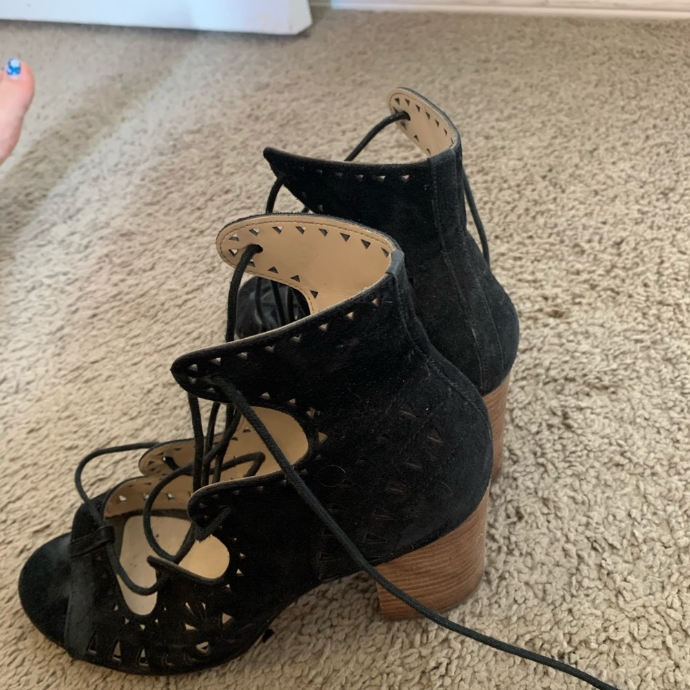 Heels - Picture 2 of 2